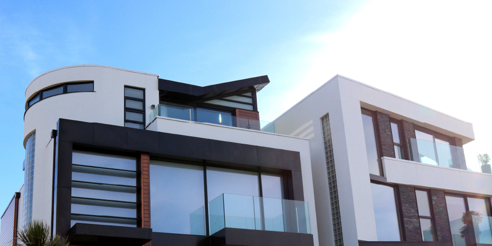 5 Security Guard Technologies to Use to Protect Your Condos